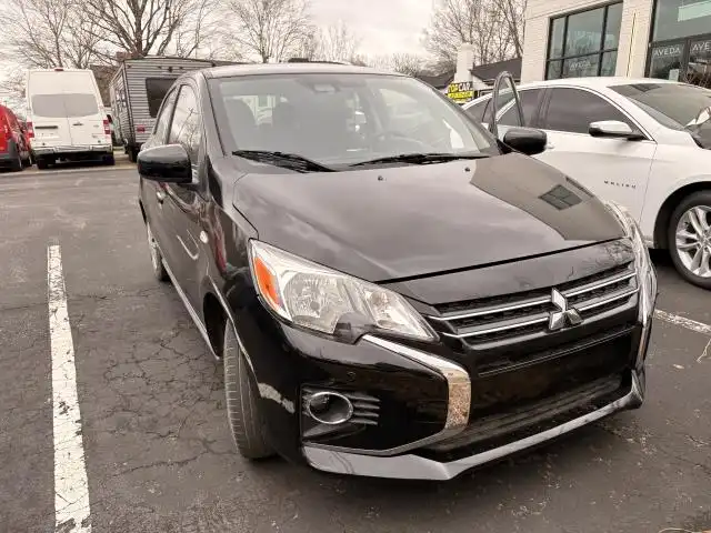 2022 Mitsubishi Mirage ES CVT's photo