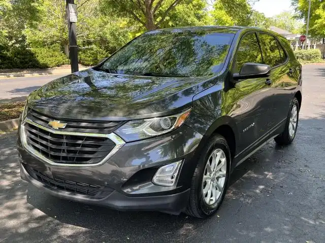 2018 Chevrolet Equinox LS's photo