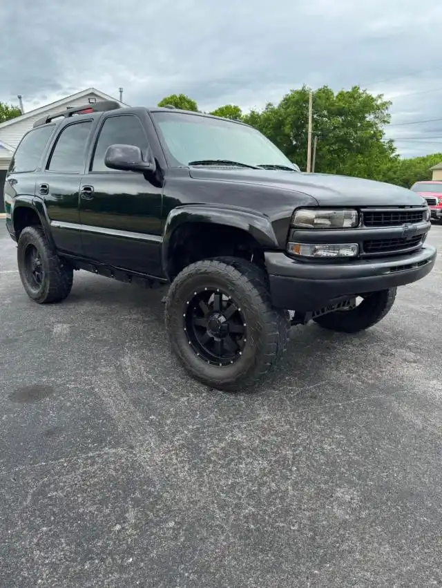 2003 Chevrolet Tahoe 4-Wheel Drive LS's photo