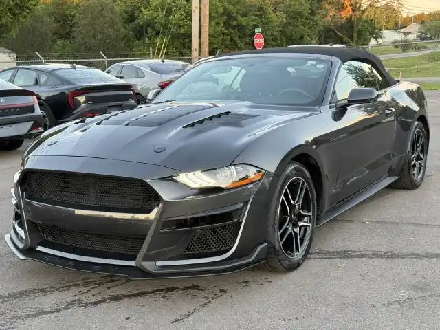 2018 Ford Mustang EcoBoost Convertible Premium's photo