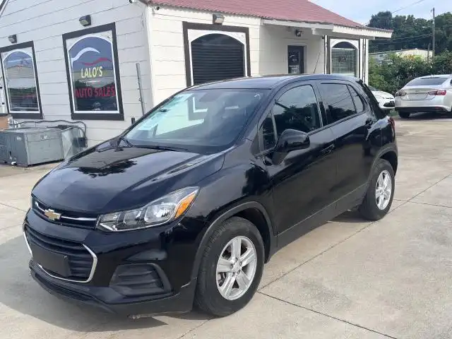 2021 Chevrolet Trax LS's photo