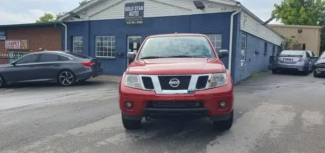 2017 Nissan Frontier 4.0 SV Crew Cab 4X4 AT SWB's photo