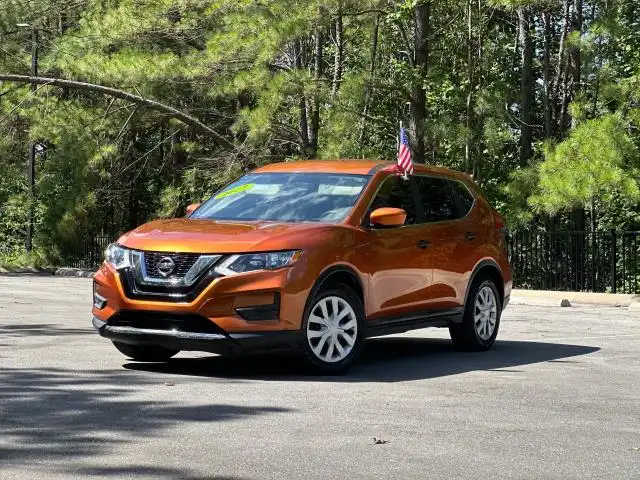 2017 Nissan Rogue S FWD's photo