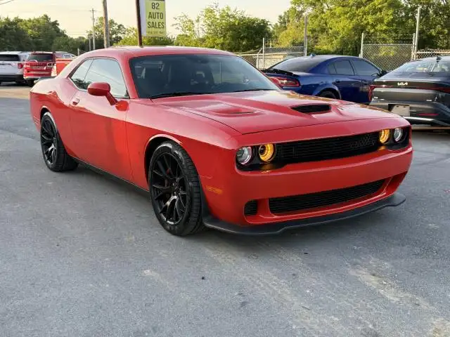 2016 Dodge Challenger SRT Hellcat's photo