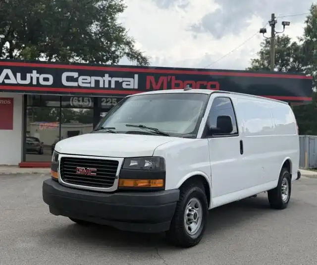 2023 GMC Savana 2500's photo