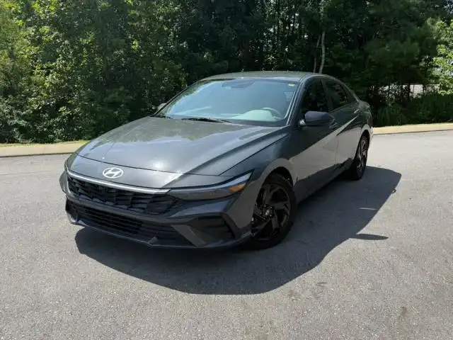 2026 Hyundai Elantra 2.0 SEL Sport IVT's photo