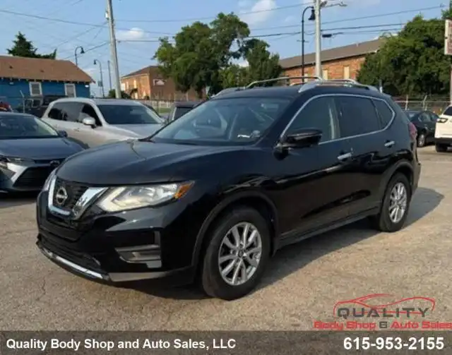 2017 Nissan Rogue SV FWD's photo
