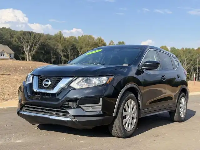 2019 Nissan Rogue S FWD's photo