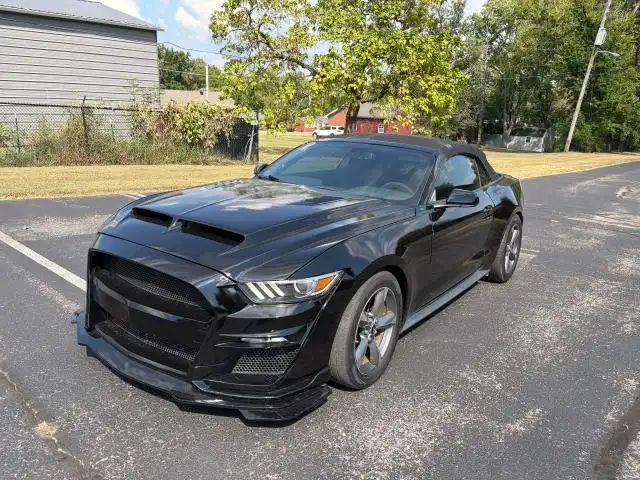 2015 Ford Mustang V6 Convertible's photo