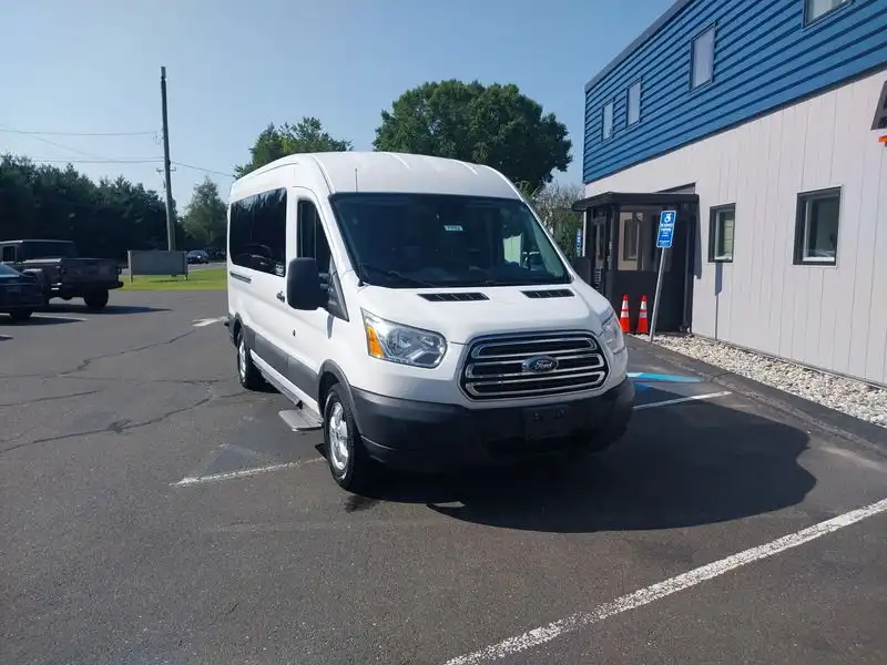 2017 Ford Transit XLT Wagon 350 Med Roof Sliding Pass. 148's photo