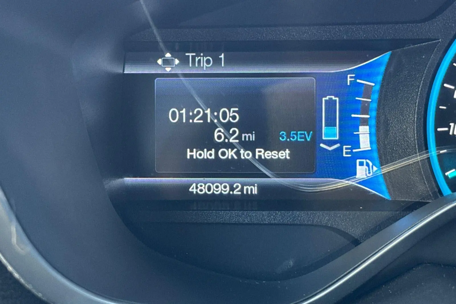 2014 Ford C-Max SEL Energi photo 3