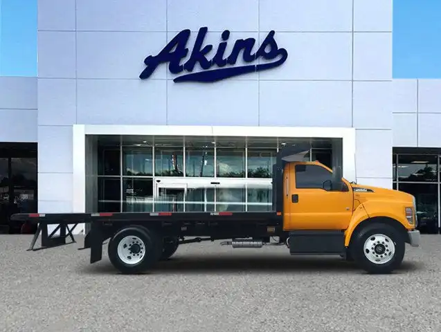 2023 Ford F-650's photo