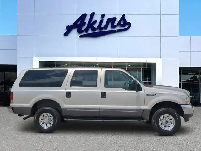 2004 Ford Excursion XLT 4X4 6.8L's photo