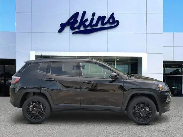 2026 Jeep Compass Altitude 4X4's photo