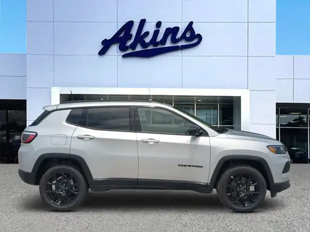 2026 Jeep Compass Altitude 4X4's photo