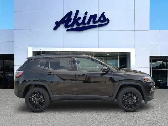 2026 Jeep Compass Altitude 4X4's photo