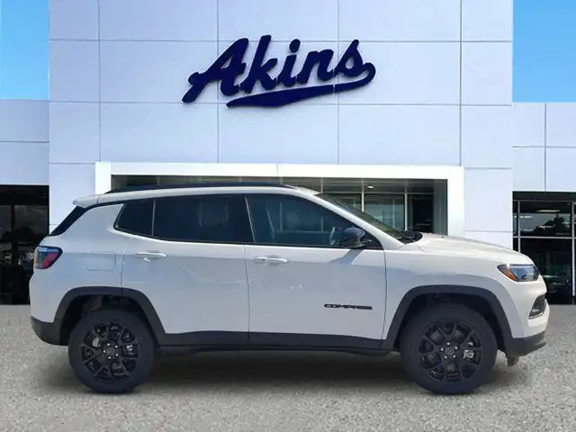 2026 Jeep Compass Altitude 4X4's photo
