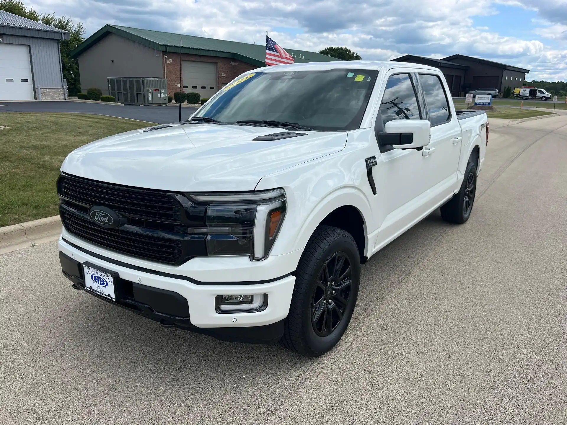 2025 Ford F-150 Platinum 4x4 SuperCrew 5-1/2 Box's photo