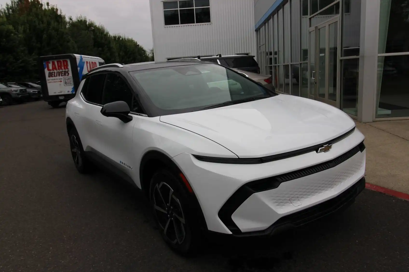 2026 Chevrolet Equinox EV 2LT eAWD's photo