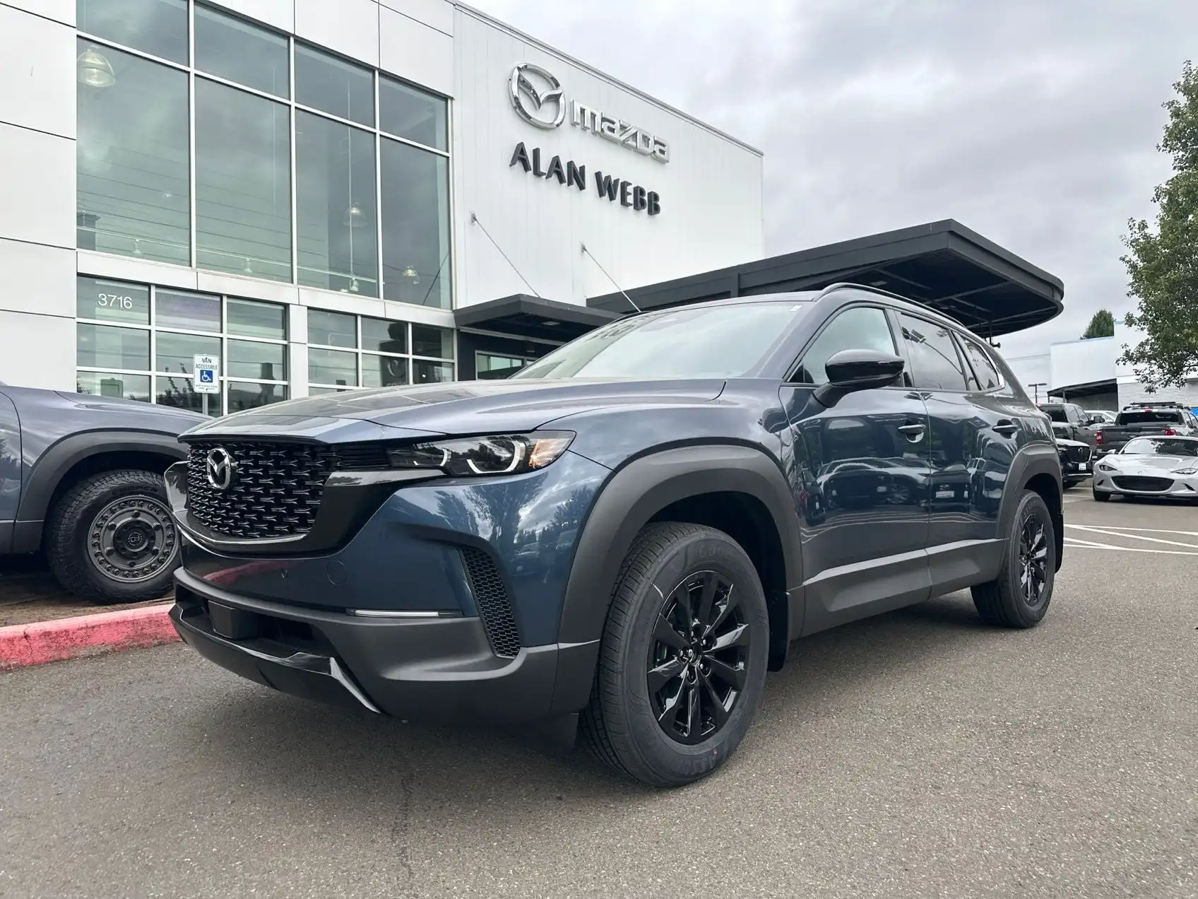 2026 Mazda CX-50 2.5 Hybrid Premium's photo