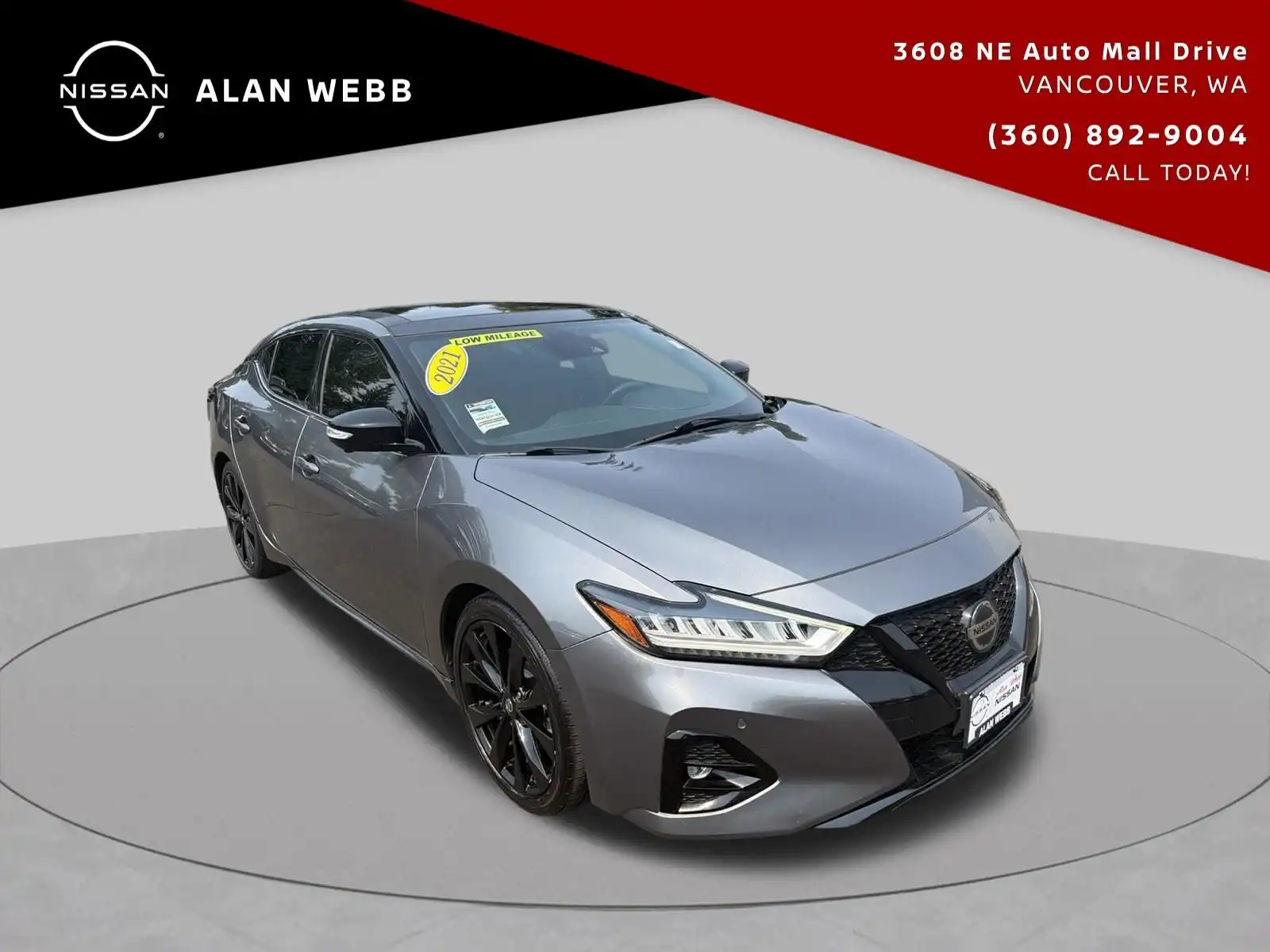 2021 Nissan Maxima SR's photo