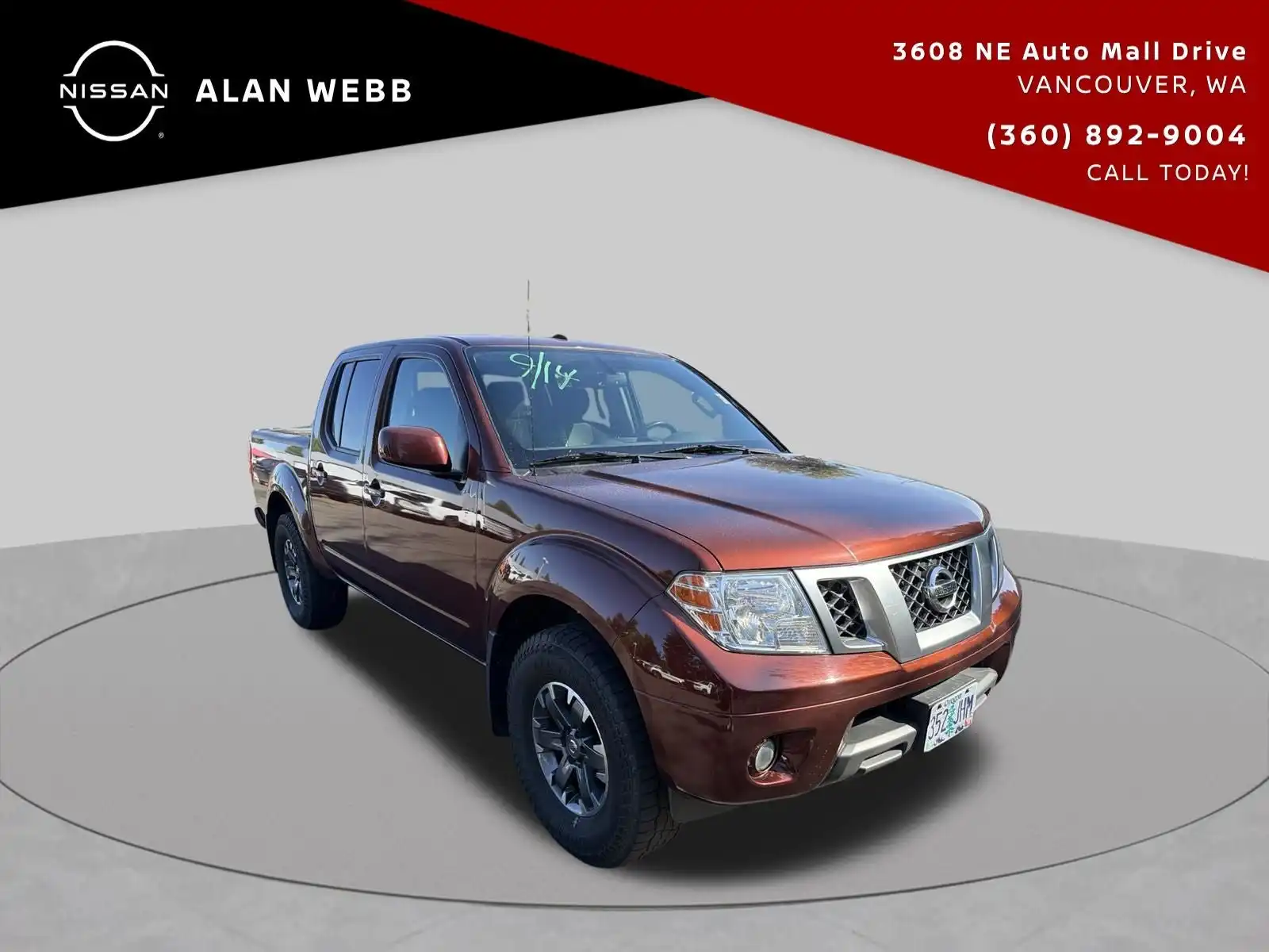2016 Nissan Frontier 4.0 PRO-4X Crew Cab 4WD Auto's photo