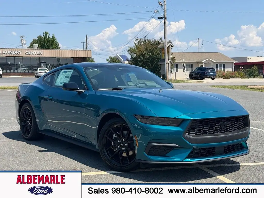 2026 Ford Mustang EcoBoost Fastback photo 1