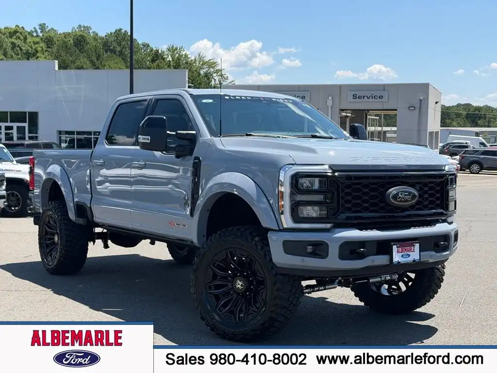 2026 Ford F-250 Lariat 4x4 Crew Cab 6-3/4' Box's photo