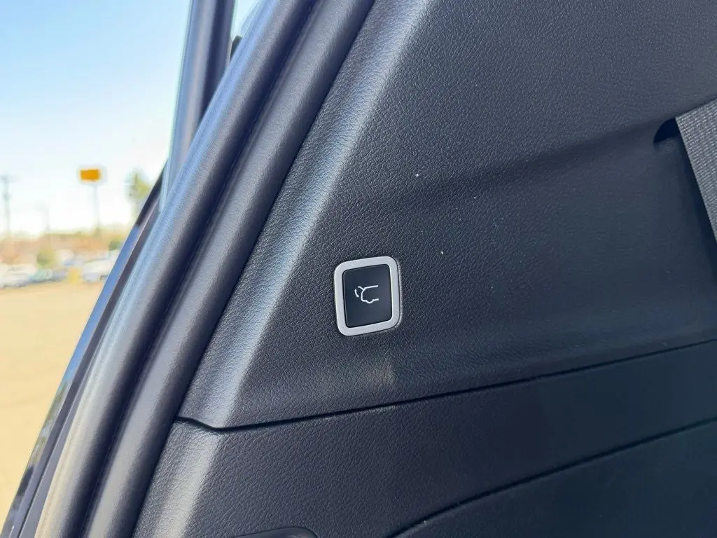 2026 Chrysler Pacifica Select photo 5