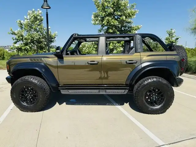 2024 Ford Bronco Raptor 4x4's photo