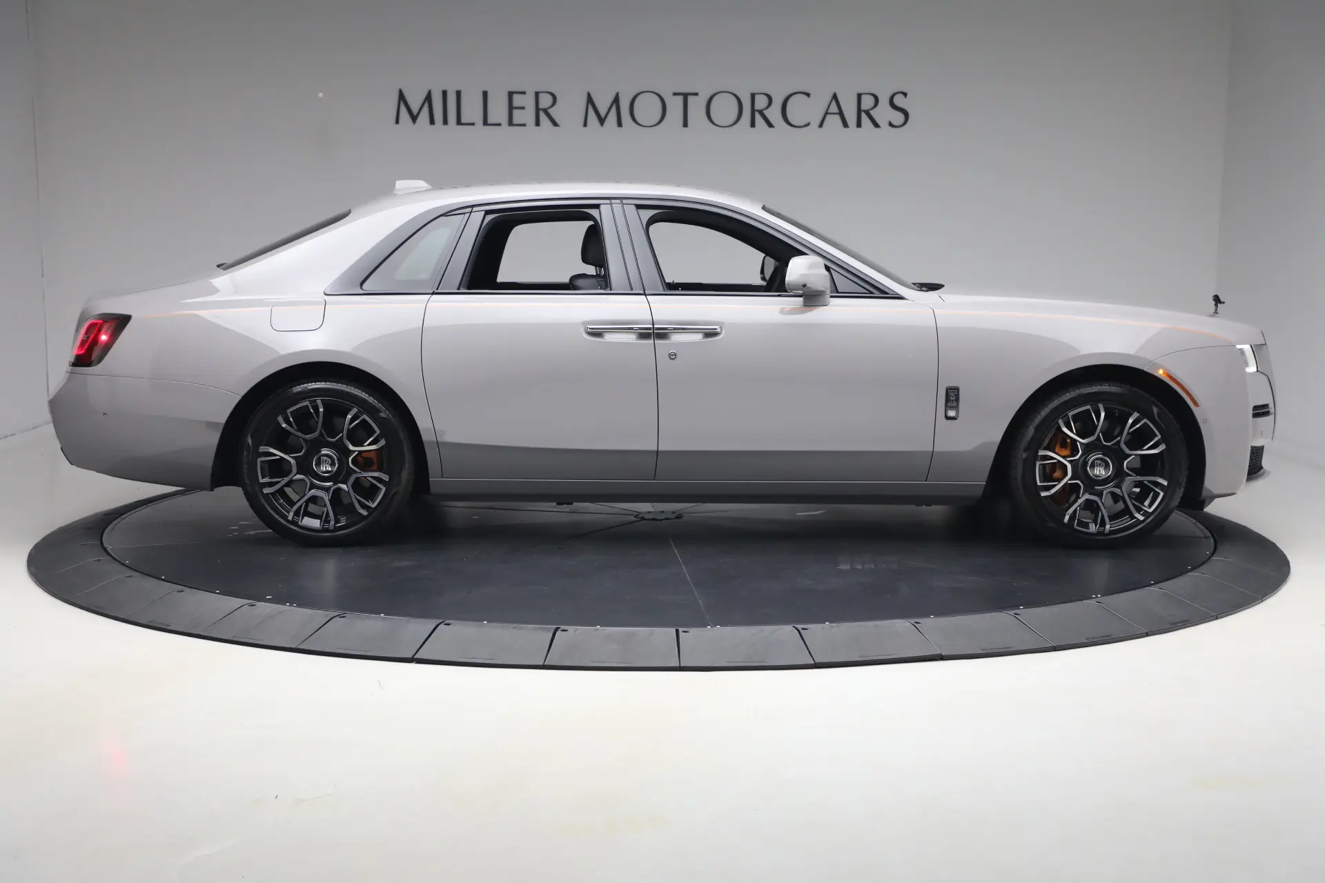 2023 Rolls-Royce Ghost Black Badge photo 3