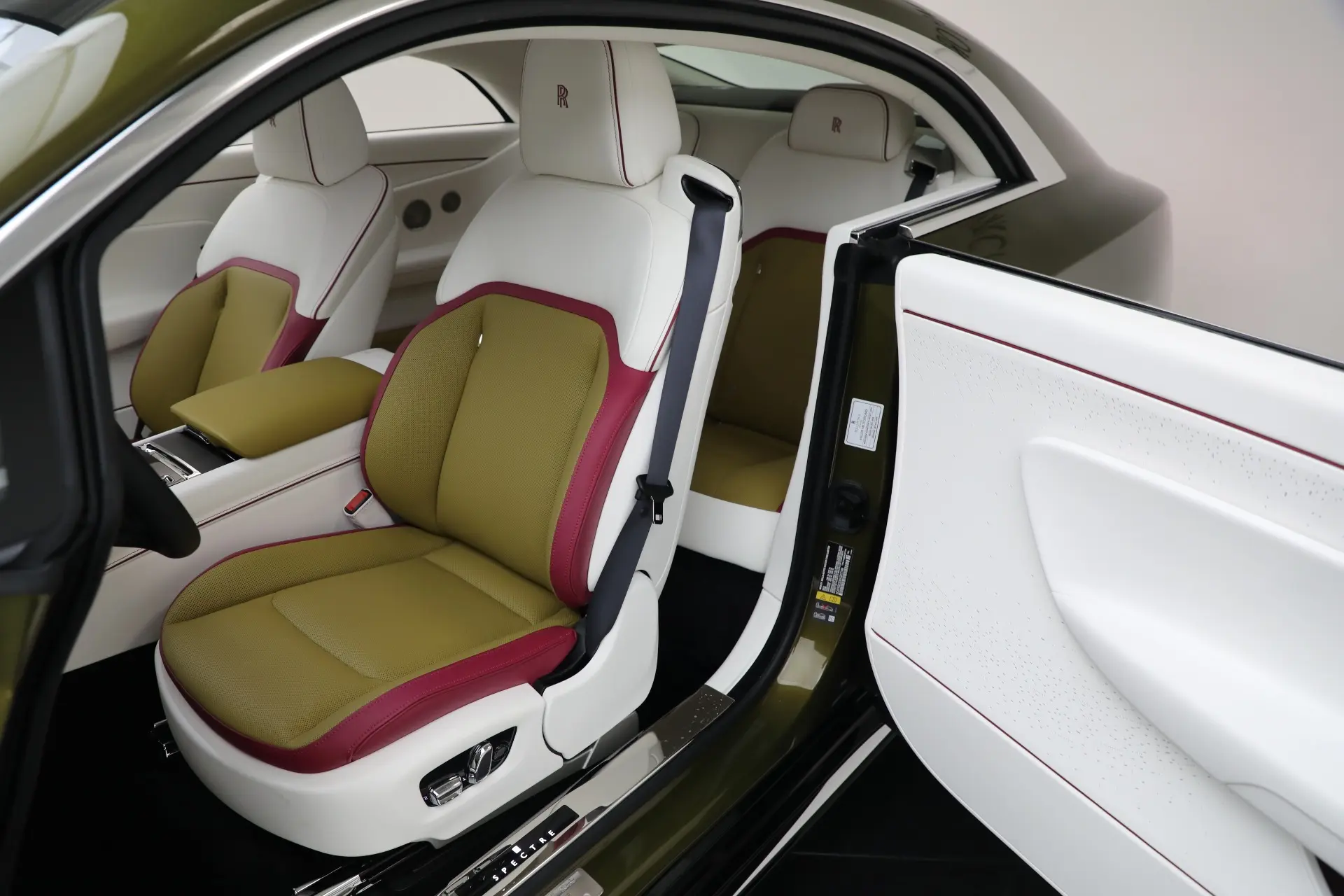 2025 Rolls-Royce Spectre Base photo 4