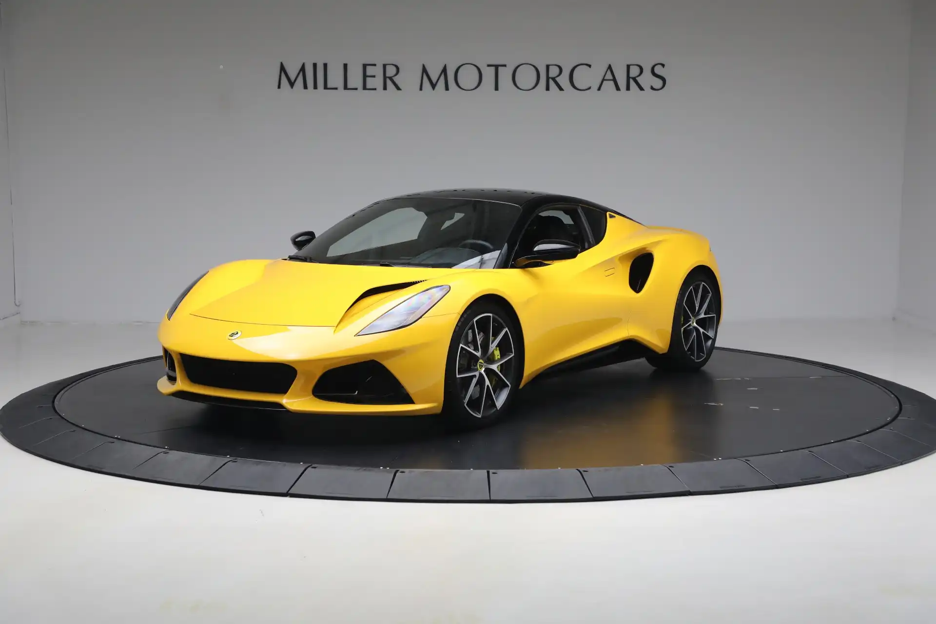 2024 Lotus Emira 3.5 V6 First Edition Auto's photo