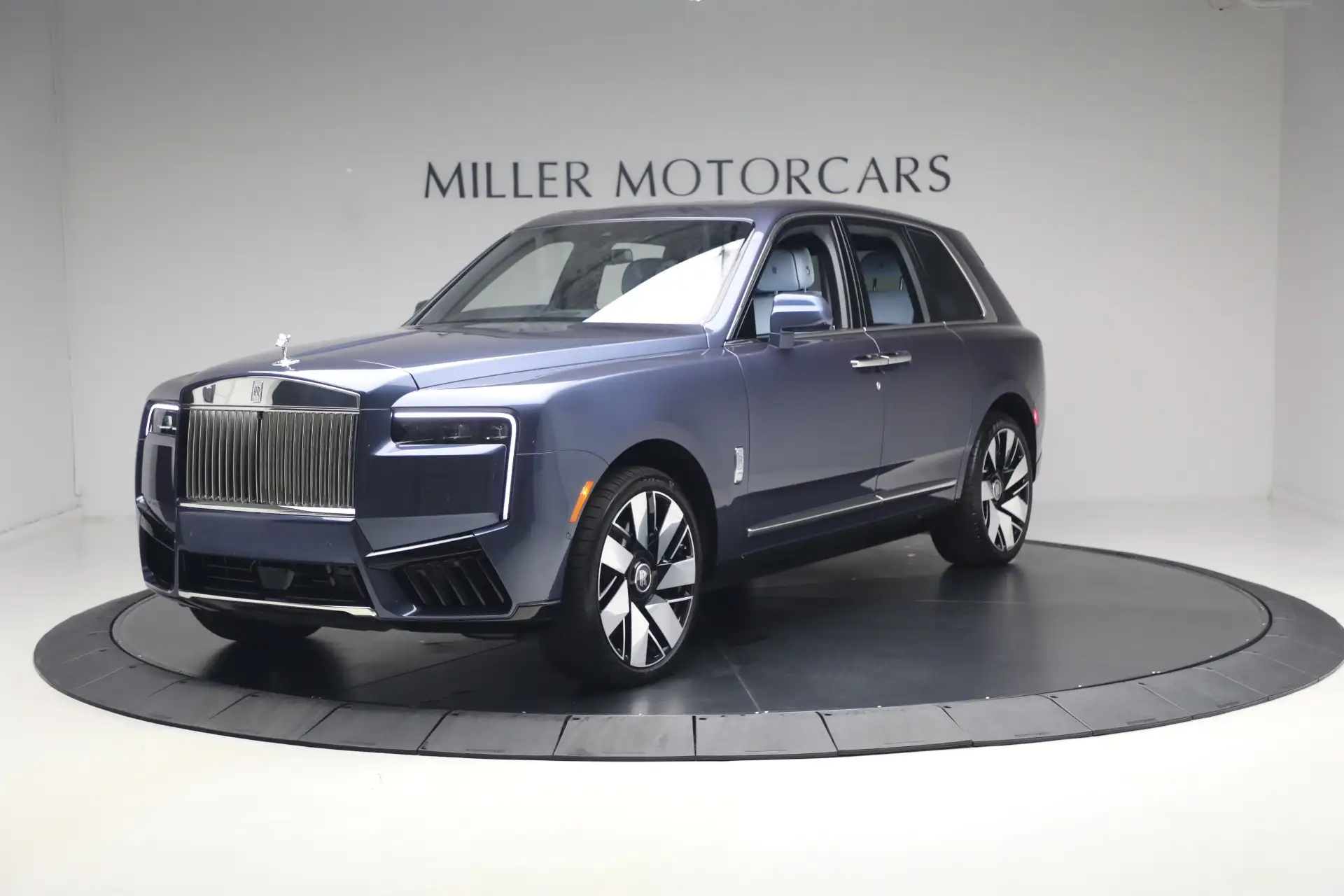 2025 Rolls-Royce Cullinan Base's photo