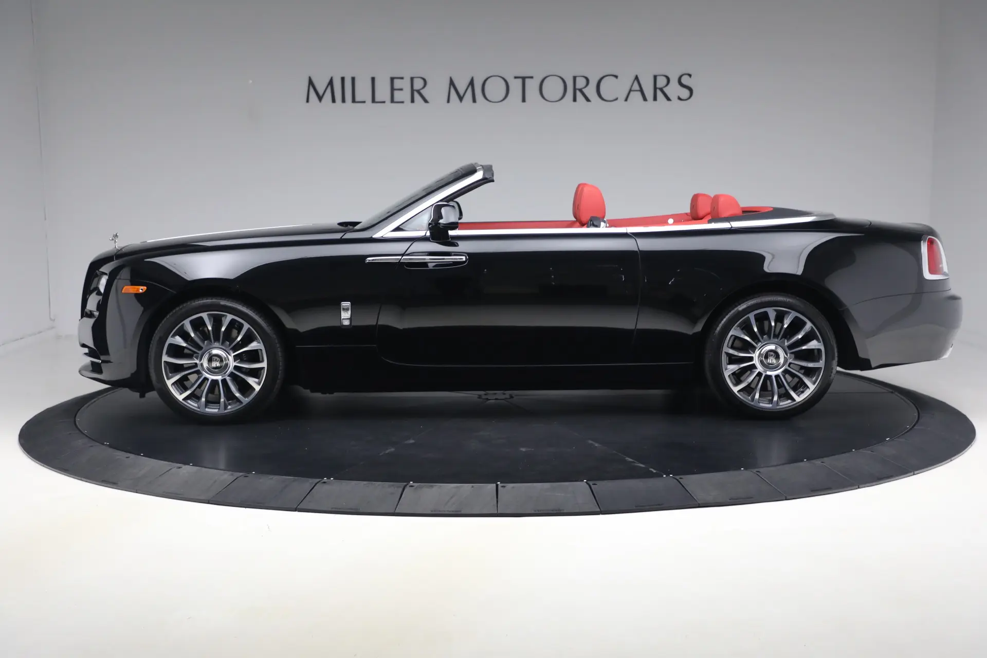 2020 Rolls-Royce Dawn Base photo 3