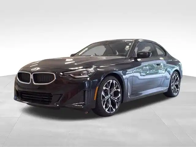 2025 BMW 2 Series 230i Coupe's photo