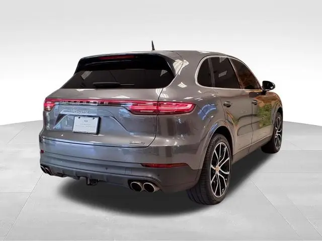 2019 Porsche Cayenne S photo 5