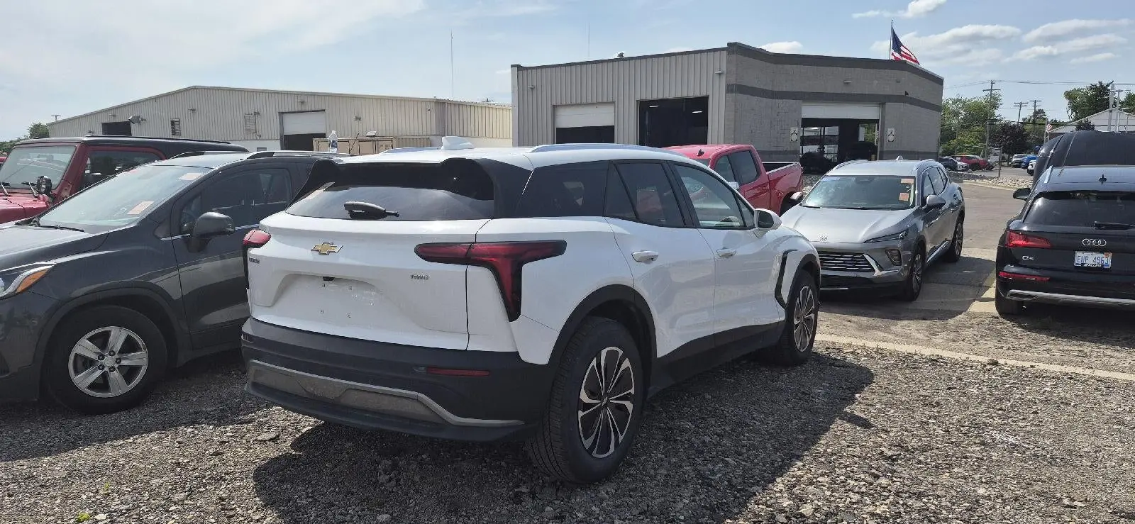 2024 Chevrolet Blazer EV LT AWD photo 3