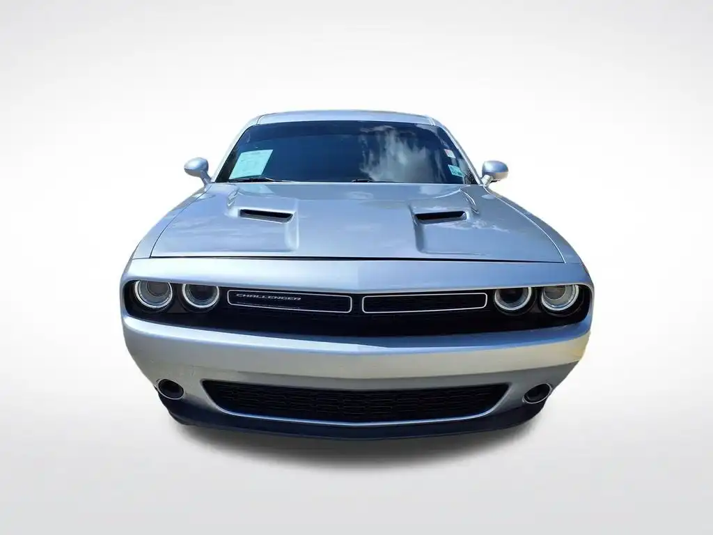 2021 Dodge Challenger SXT Auto's photo