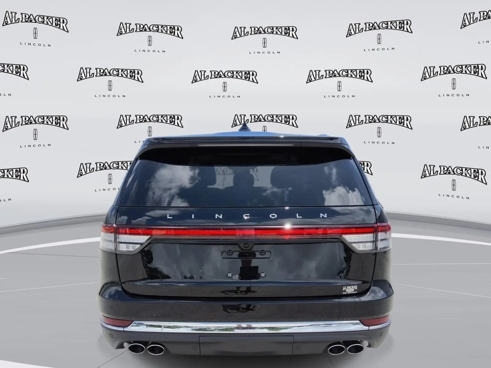 2026 Lincoln Aviator Livery RWD photo 4