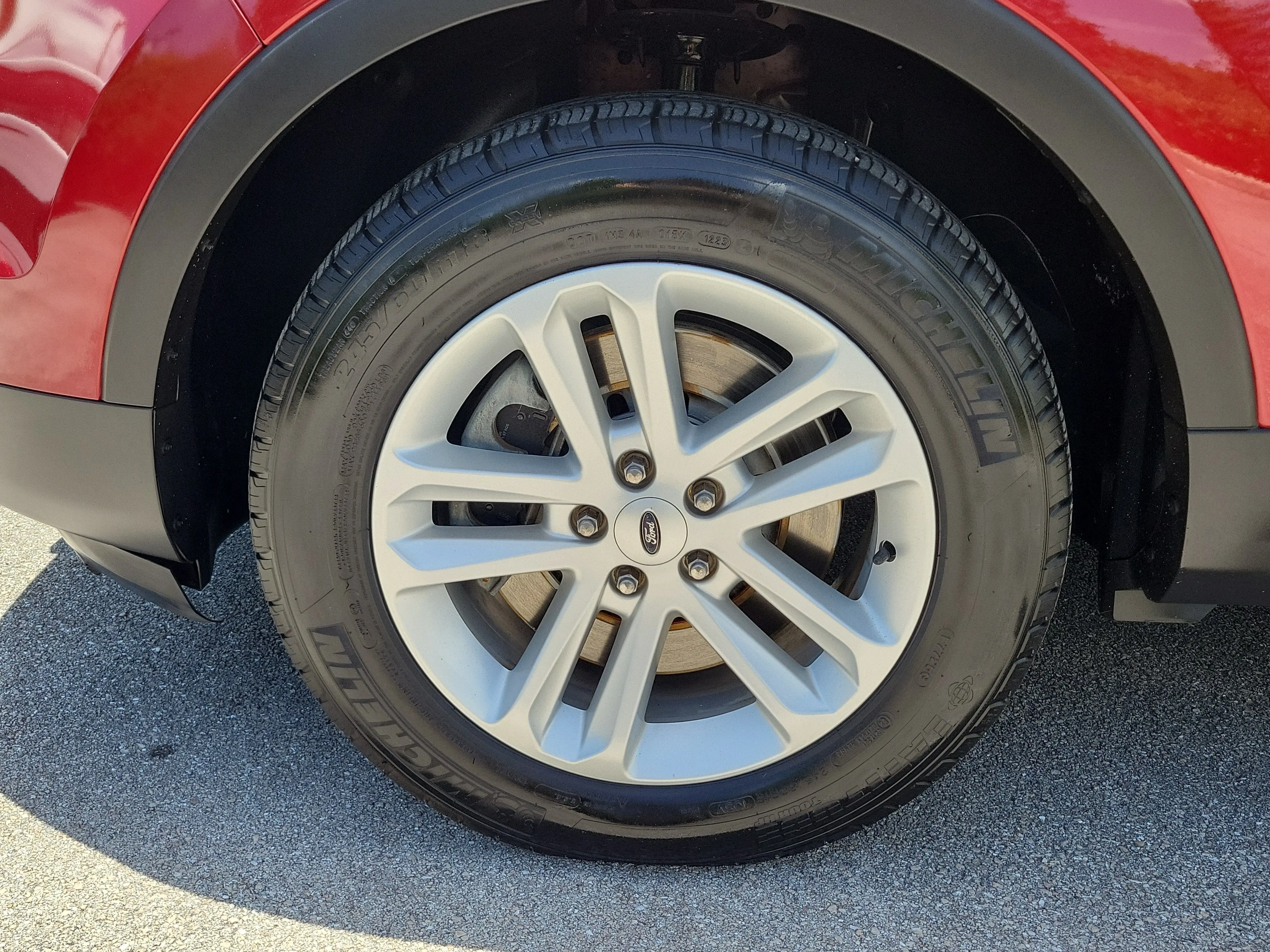 2015 Ford Explorer XLT photo 4