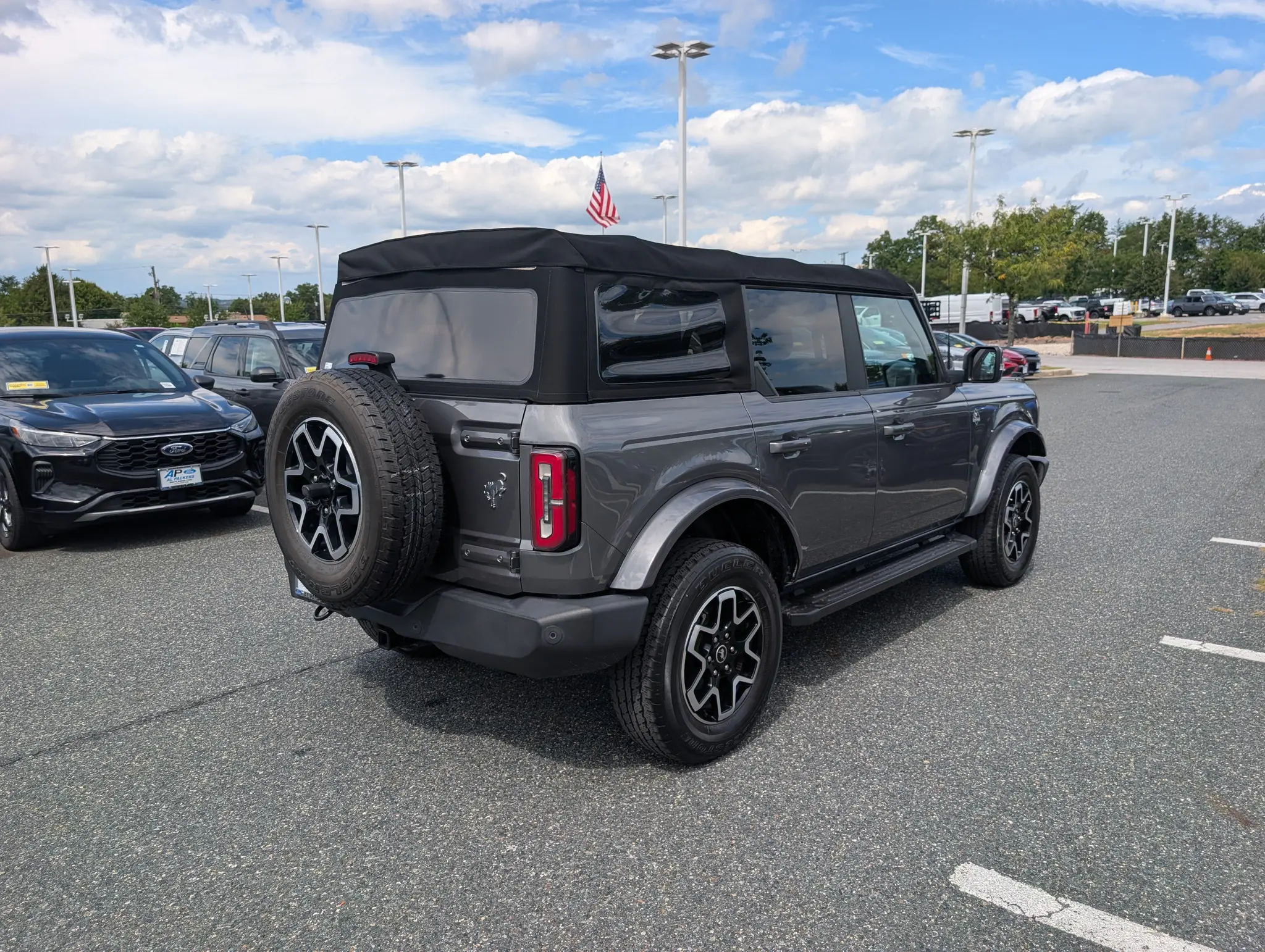 2021 Ford Bronco Outer Banks 4WD Advanced photo 4