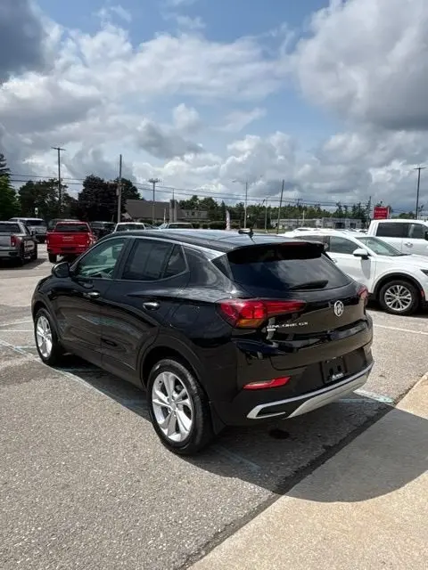 2023 Buick Encore GX Preferred AWD photo 3