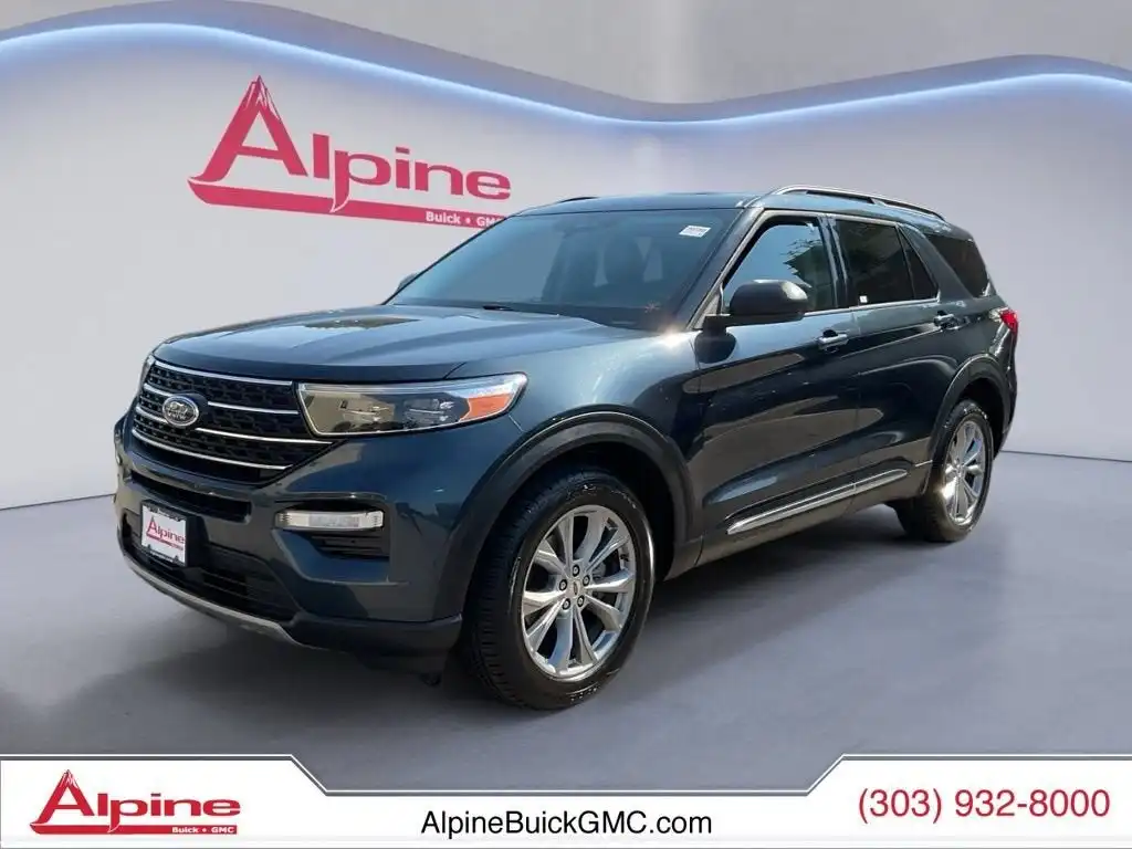 2023 Ford Explorer XLT 4WD's photo