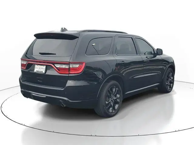 2023 Dodge Durango R/T AWD Plus photo 4