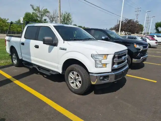 2015 Ford F-150 XLT 4x4 SuperCrew 145-in's photo