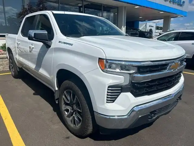 2024 Chevrolet Silverado 1500 LT 2FL 4X4 Crew Cab Short Box's photo