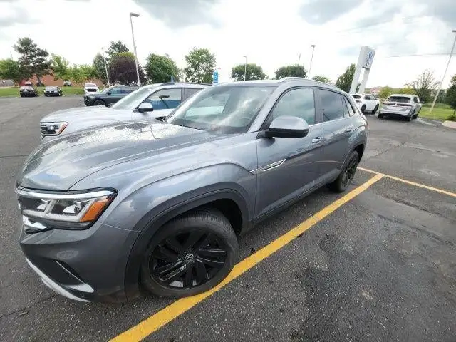 2022 Volkswagen Atlas Cross Sport 3.6L V6 SE w/Tech 4MOTION's photo
