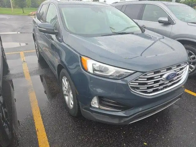 2019 Ford Edge SEL AWD's photo
