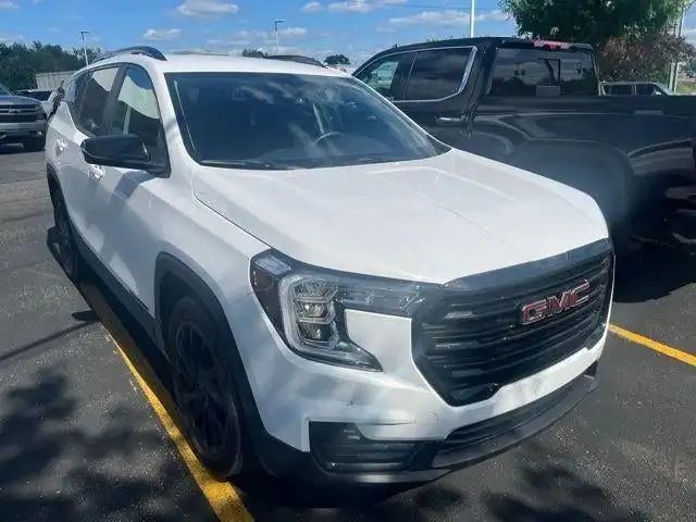 2024 GMC Terrain SLE FWD's photo